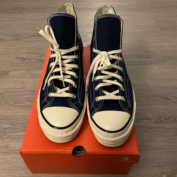 Converse Classic High-Tops in Dark Blue and White - Picture 2 of 5